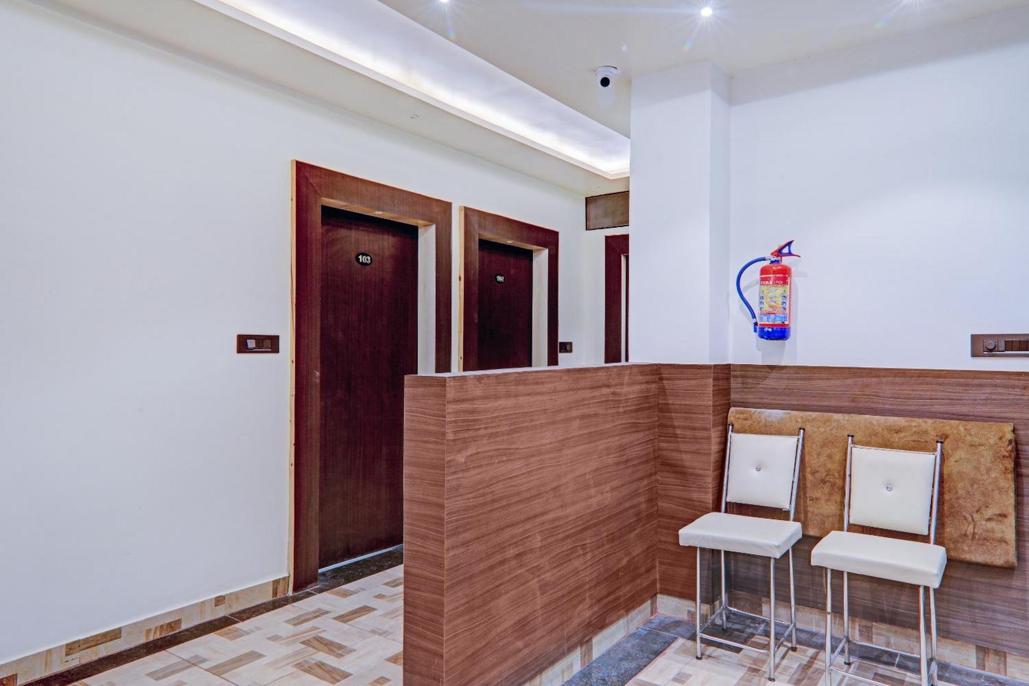 Hotel Super Townhouse Riddhi Residency Lucknow Esterno foto