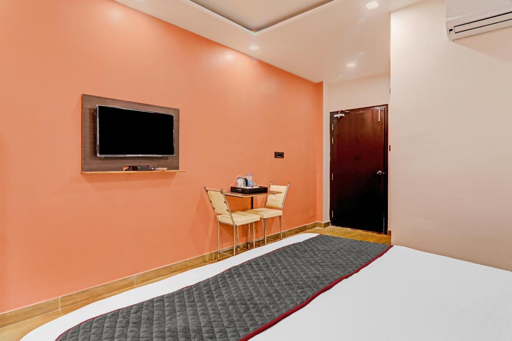 Hotel Super Townhouse Riddhi Residency Lucknow Esterno foto